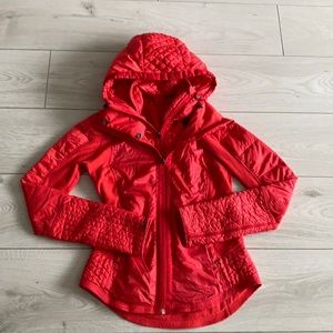 Lululemon LOVE ❤️ RED Run bundle up reflect jacket